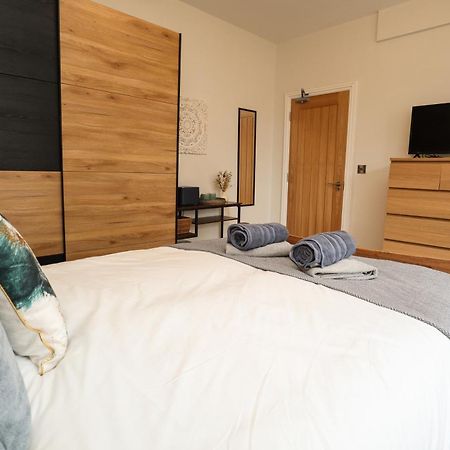 Aqua Nest Eastbourne - En-Suite, Free Parking, Kitchen Kültér fotó